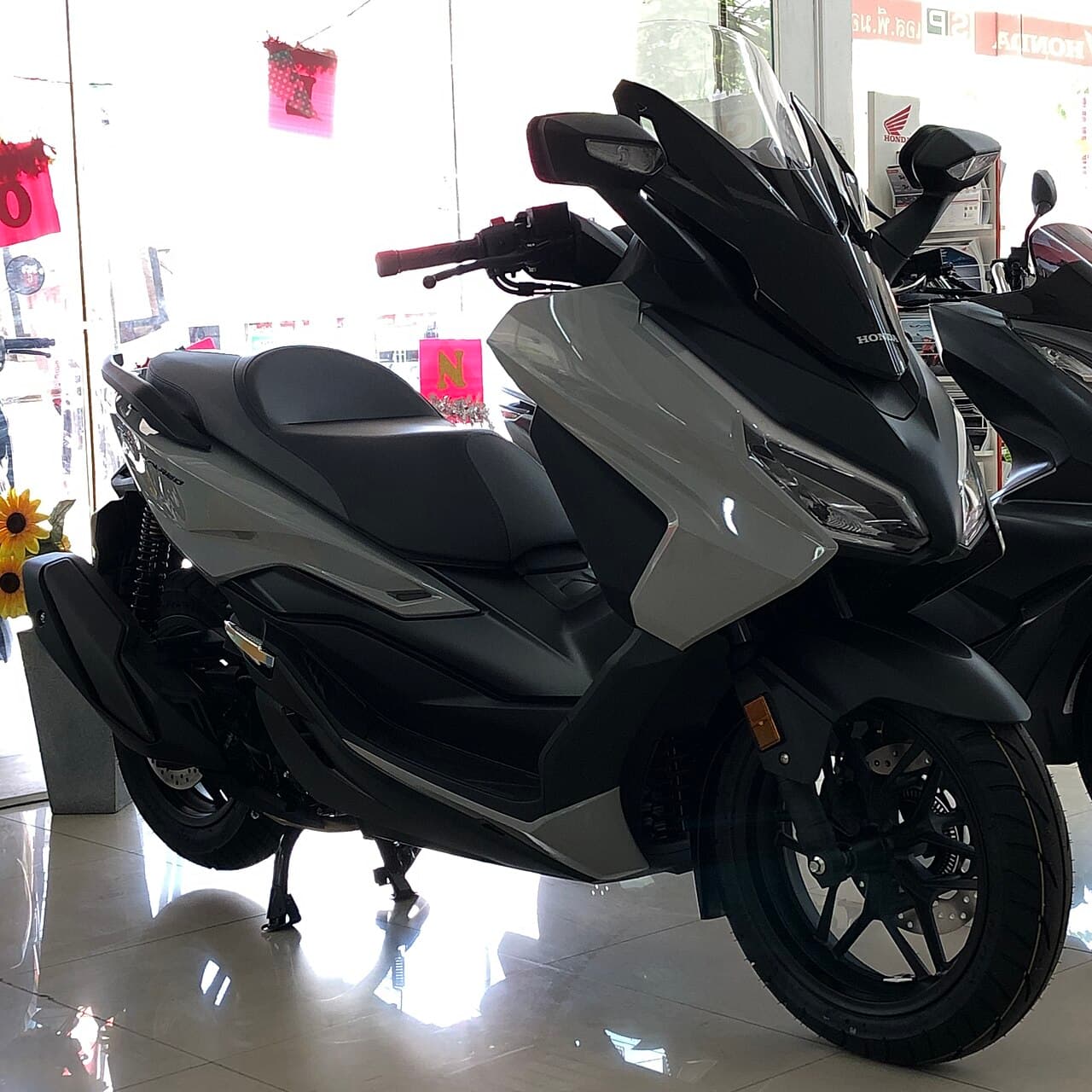 Honda Forza 350